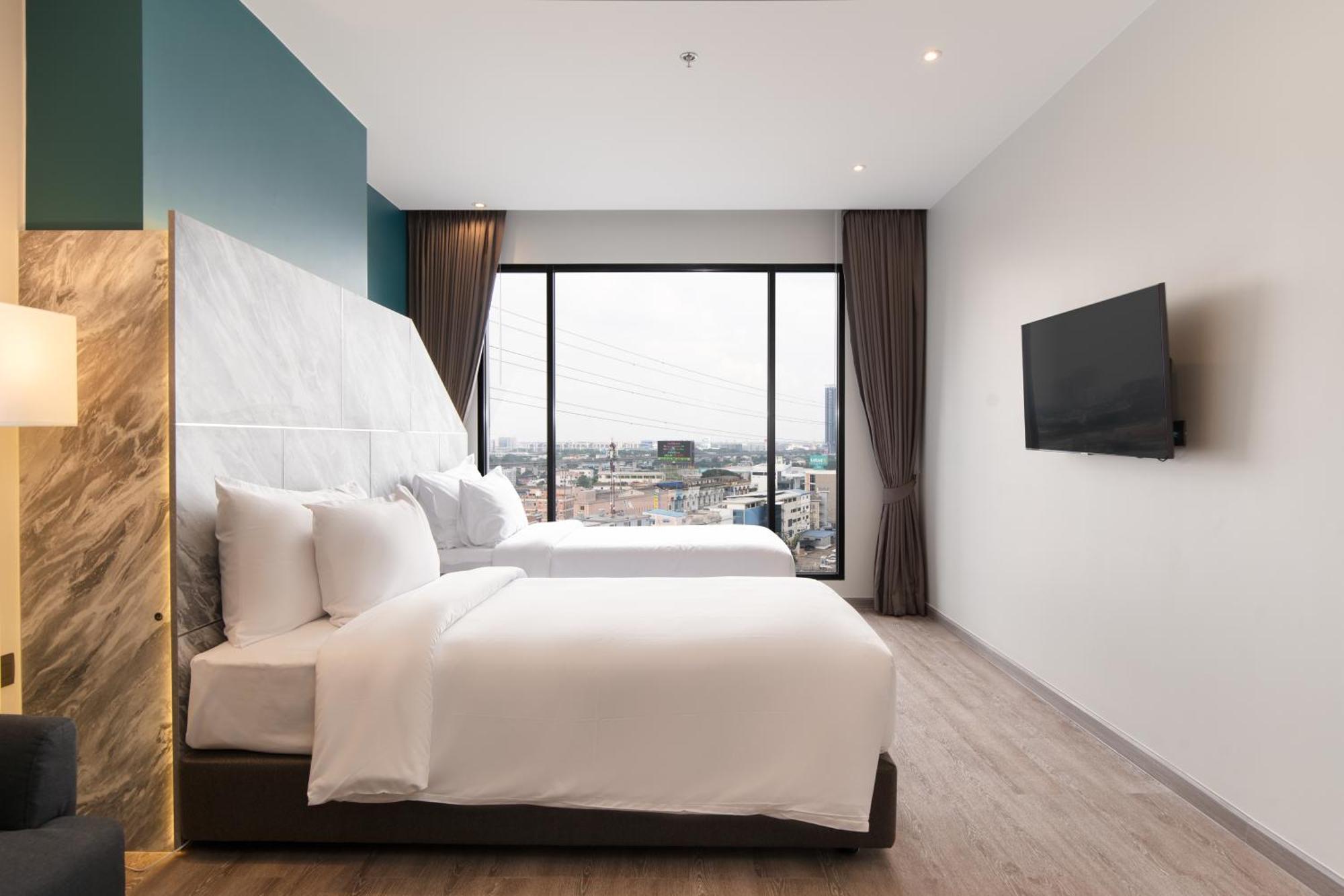 Thaya Hotel Bangkok Buitenkant foto