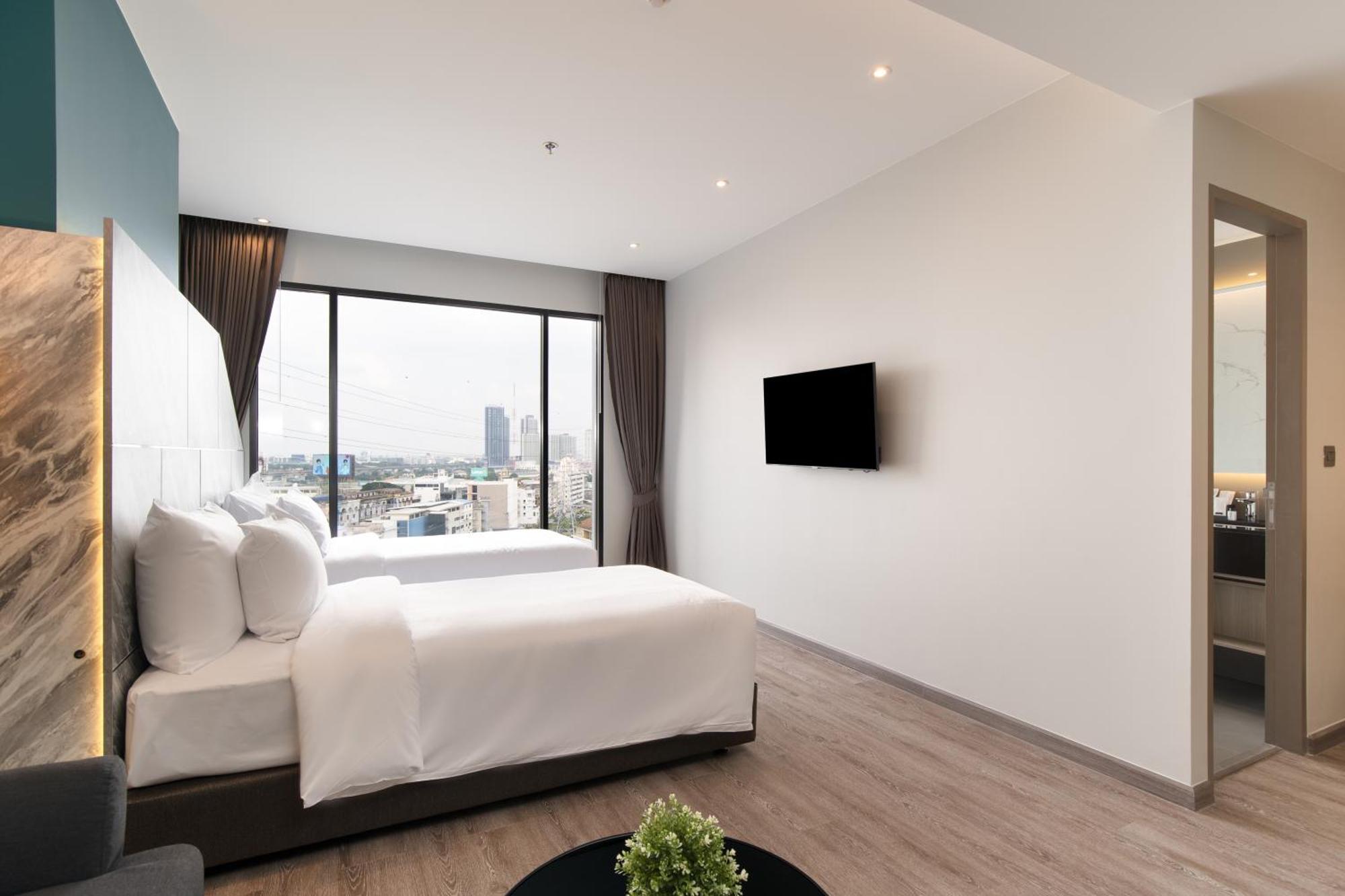 Thaya Hotel Bangkok Buitenkant foto