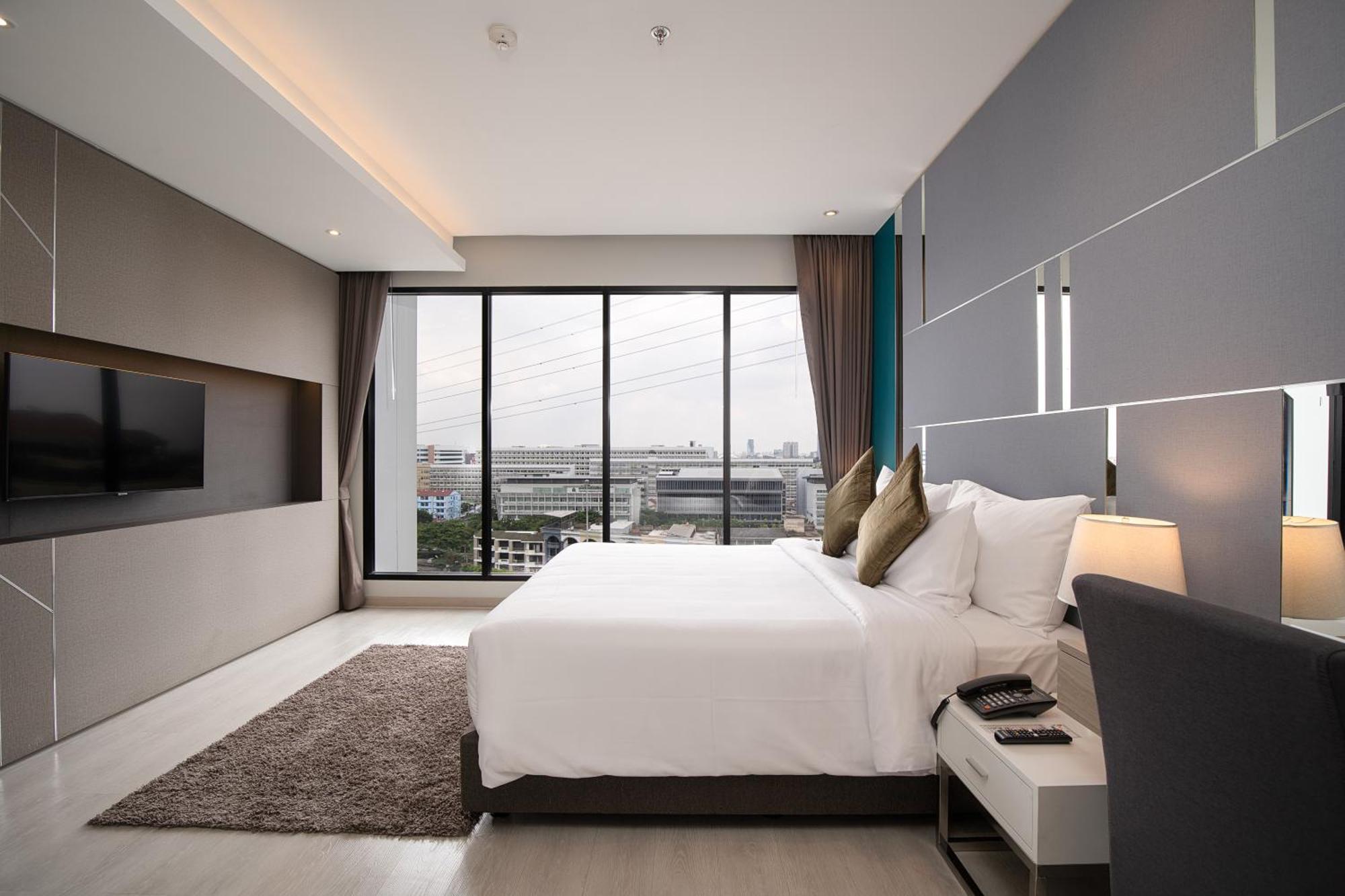 Thaya Hotel Bangkok Buitenkant foto